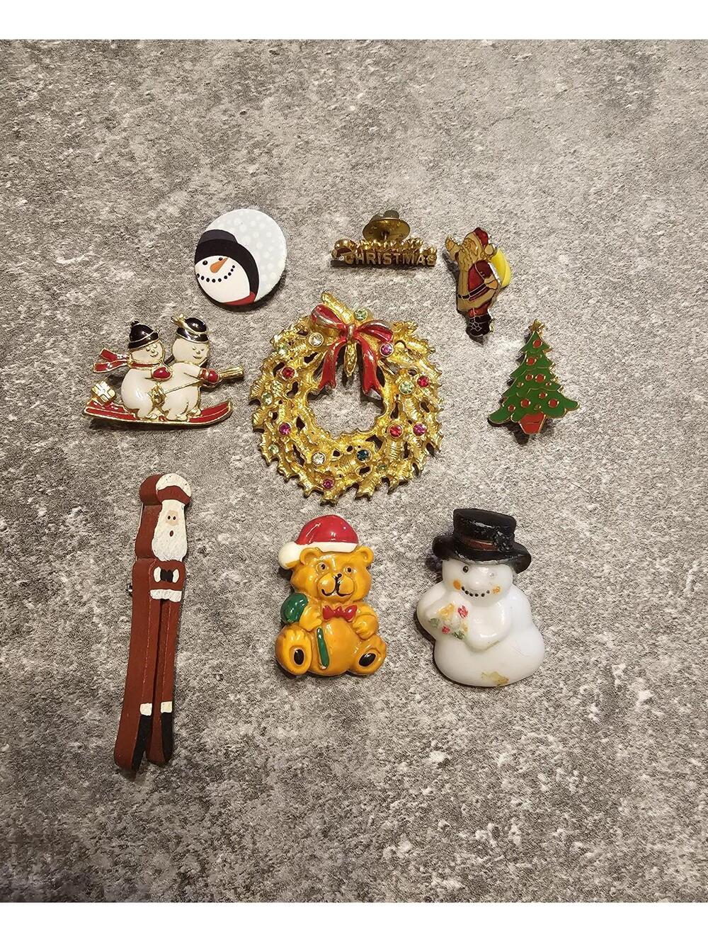 Christmas Brooch Lot